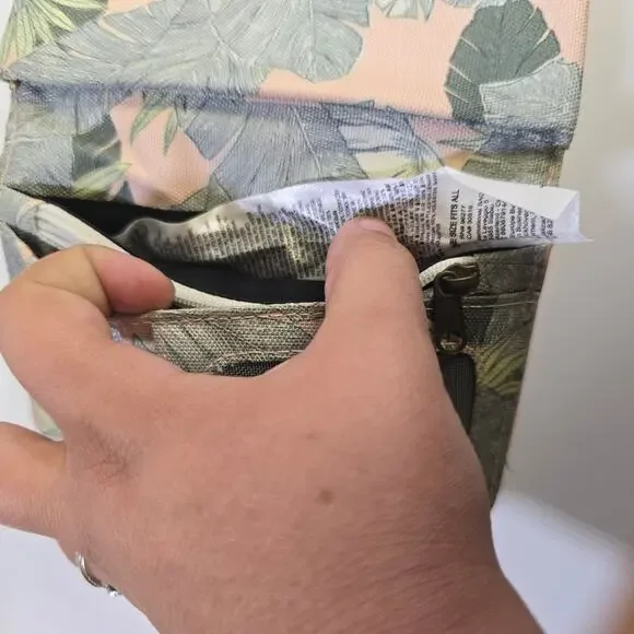 Vans Pink Tropical Themed Bi-fold Wallet with Tons of Pockets - Picture 12 of 16